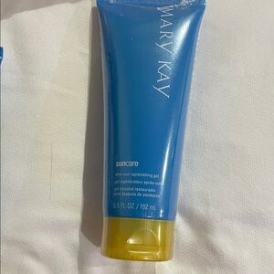 Mary Kay Suncare After-Sun Replinishing Gel
